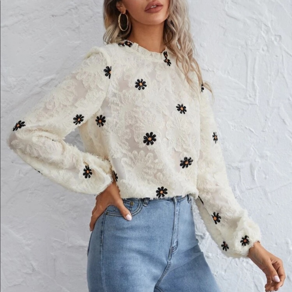 Boho fuzzy floral embroidered frill neckline long sleeve blouse - Picture 5 of 10